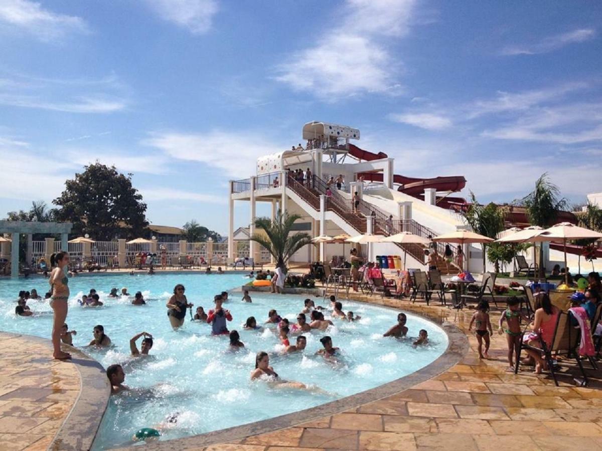 Lacqua Di Roma Com Piscina De Ondas Caldas Novas Exteriör bild
